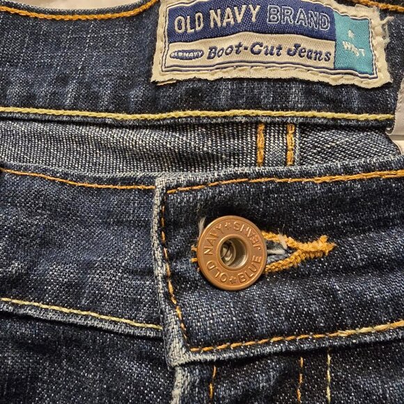 Old Navy Women’s Mid-Rise Boot-Cut Jean Size 10 Tall - Picture 11 of 11